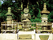 写真：庚申塔及び大日如来像正面