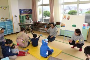 写真：みどり市多世代交流館内観1