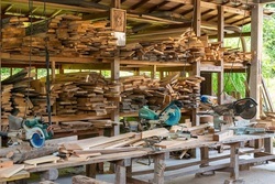 写真：わらべ工房製剤工具