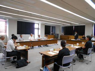 写真：みどり市地域包括支援センター運営協議会委員委嘱状交付式