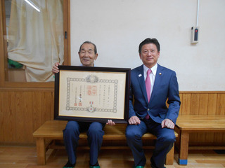 写真:叙勲伝達(今泉新二様)