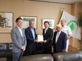 写真：大間々木材組合：要望書提出