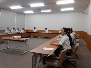 写真：主任研修成果に係る事業提案説明会