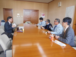 写真：職場座談会