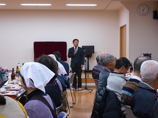 写真：大間々町8区新年互礼会、大間々町13区新年会