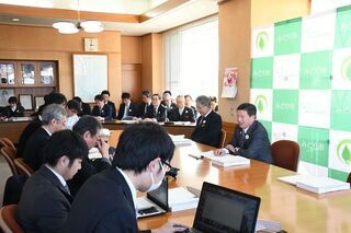 写真：第6回定例記者会見