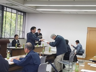 写真：みどり市大間々町農業連絡員協議会委嘱式