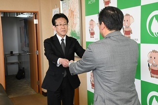 写真：副市長選任辞令公式