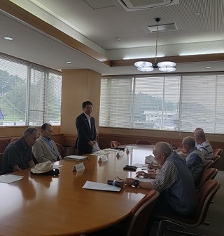 写真：第62回関東菊花大会第1回実行委員会