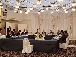 写真：全国市長会関東支部役員会