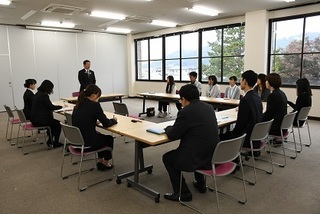 写真：みどモス応援隊員との懇談会