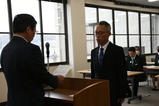 写真：辞令交付式