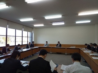 写真：第5回新型コロナウイルス感染症対策本部会議