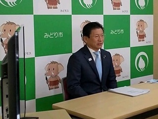 写真：市政報告の収録