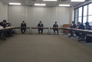 写真：新型コロナウイルス感染症対策本部会議