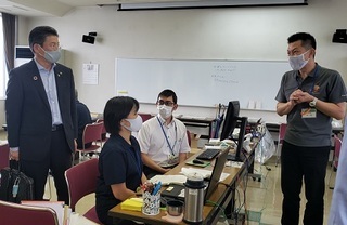 写真：分散勤務激励（大間々保健センター）