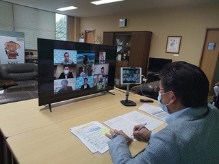 写真：活力ある地方を創る首長の会・ワクチン意見交換会（Web会議）