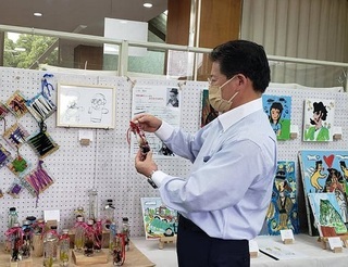 写真：OMUSUBI(おむすび)展