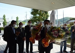 写真：みどり市長登庁式挙行