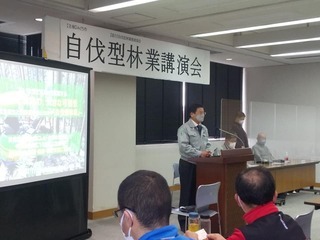 写真：みどり市自伐型林業講演会
