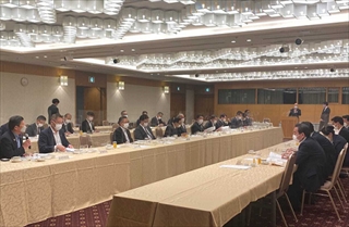 写真：群馬県選出等国会議員との会合