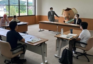 写真：早稲田大学大学院・新島学園短期大学政策形成ワークショップ開始式