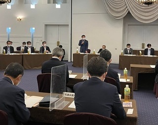 写真：国道50号バイパス建設促進期成同盟会総会に出席