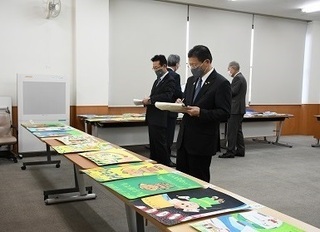 写真：みどモスポスターコンクール本審査