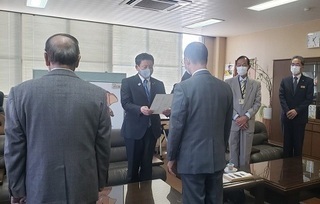写真：民生委員児童委員解職状及び委嘱状伝達式