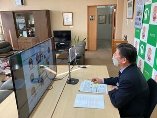 写真：デジタル化推進本部会議(オンライン会議）