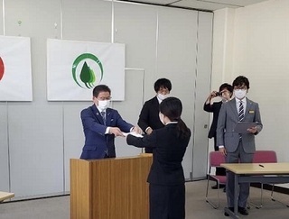 写真：消防行事等支援隊員（FFS）委嘱式