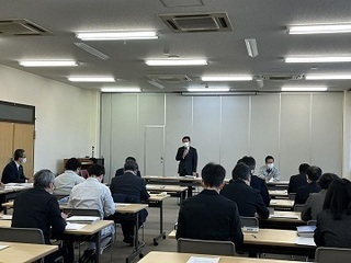 写真：5年度当初予算市長査定がスタート