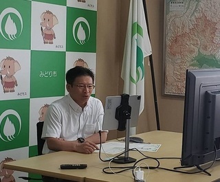 写真：早稲田大学の大学院生によるフィールドスタディ成果発表