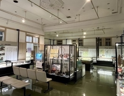 写真:歴史展示室内観