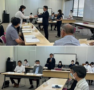 写真：みどり市地域包括支援センター運営協議会委員委嘱状交付式