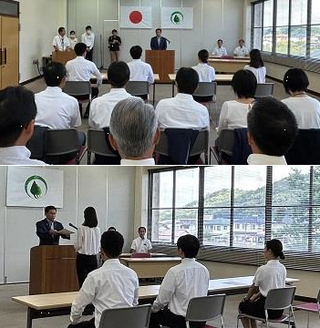 写真：新規採用職員辞令交付式
