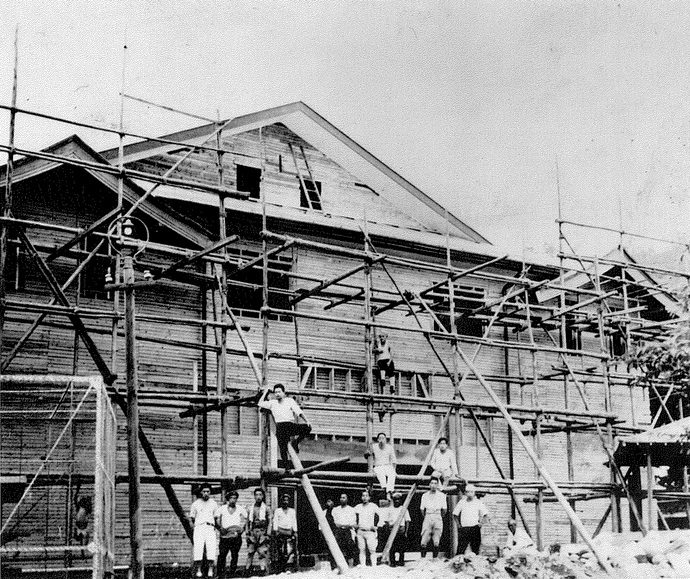 写真　ながめの建設当時の様子