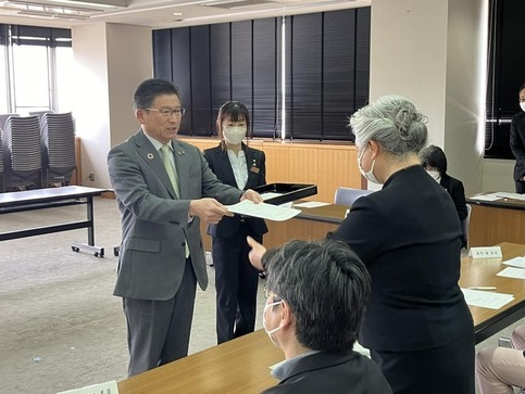 写真：介護認定審査会委員の委嘱