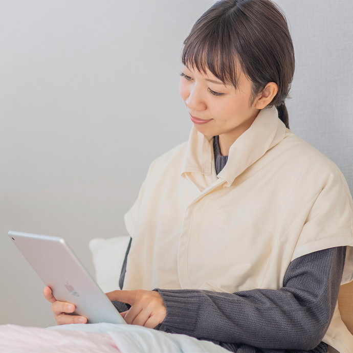 手洗OK 群馬県産シルクわたの長丈・増量の肩当(衿カバー2枚付き＋30センチメートル)｜丸三綿業株式会社
