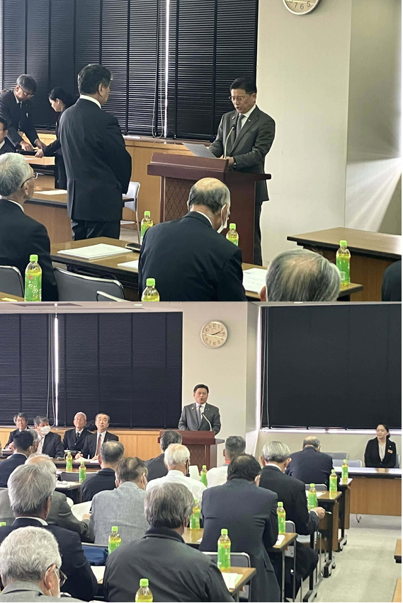 写真：区長・副区長委嘱状交付式