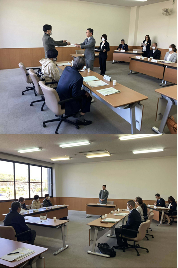 写真：障害者介護給付費等認定審査会委員委嘱状交付式