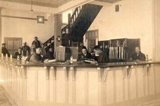 写真：1階窓口の様子