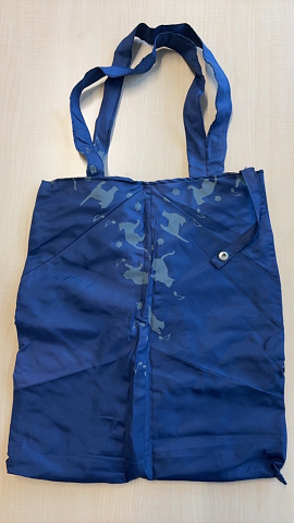 不要な傘を活用して作成したエコバッグ